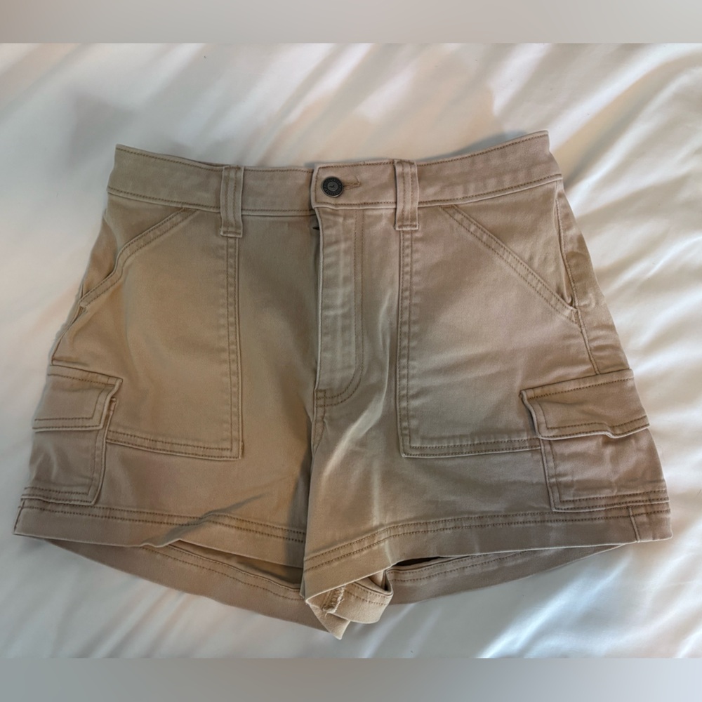 Hollister Beige High-Rise Shorts